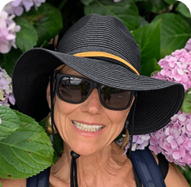 Karen, a TRODELVY Ambassador